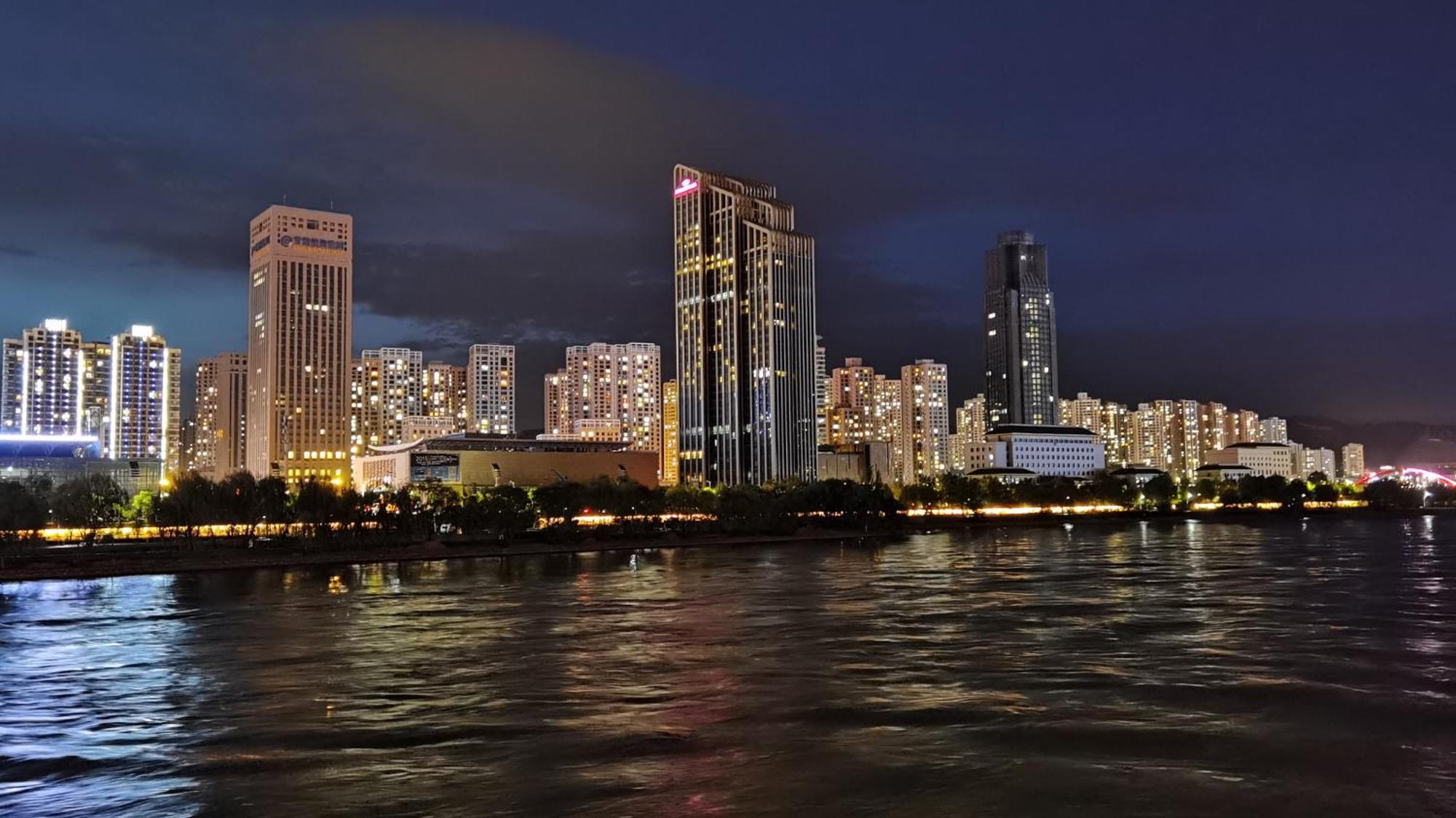 Crowne Plaza Hotel Lanzhou By Ihg Buitenkant foto